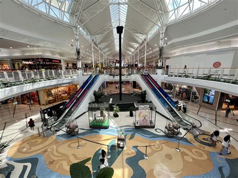Cairns Central .
